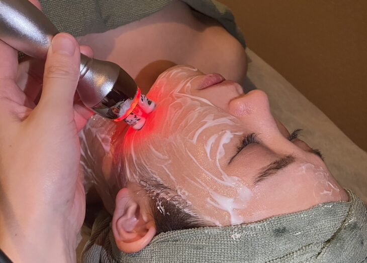 ラジオ波フェイシャルDX施術イメージ